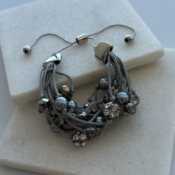 Jewelry - ✔Grey Silver Multistrand Shamballa Bracelet